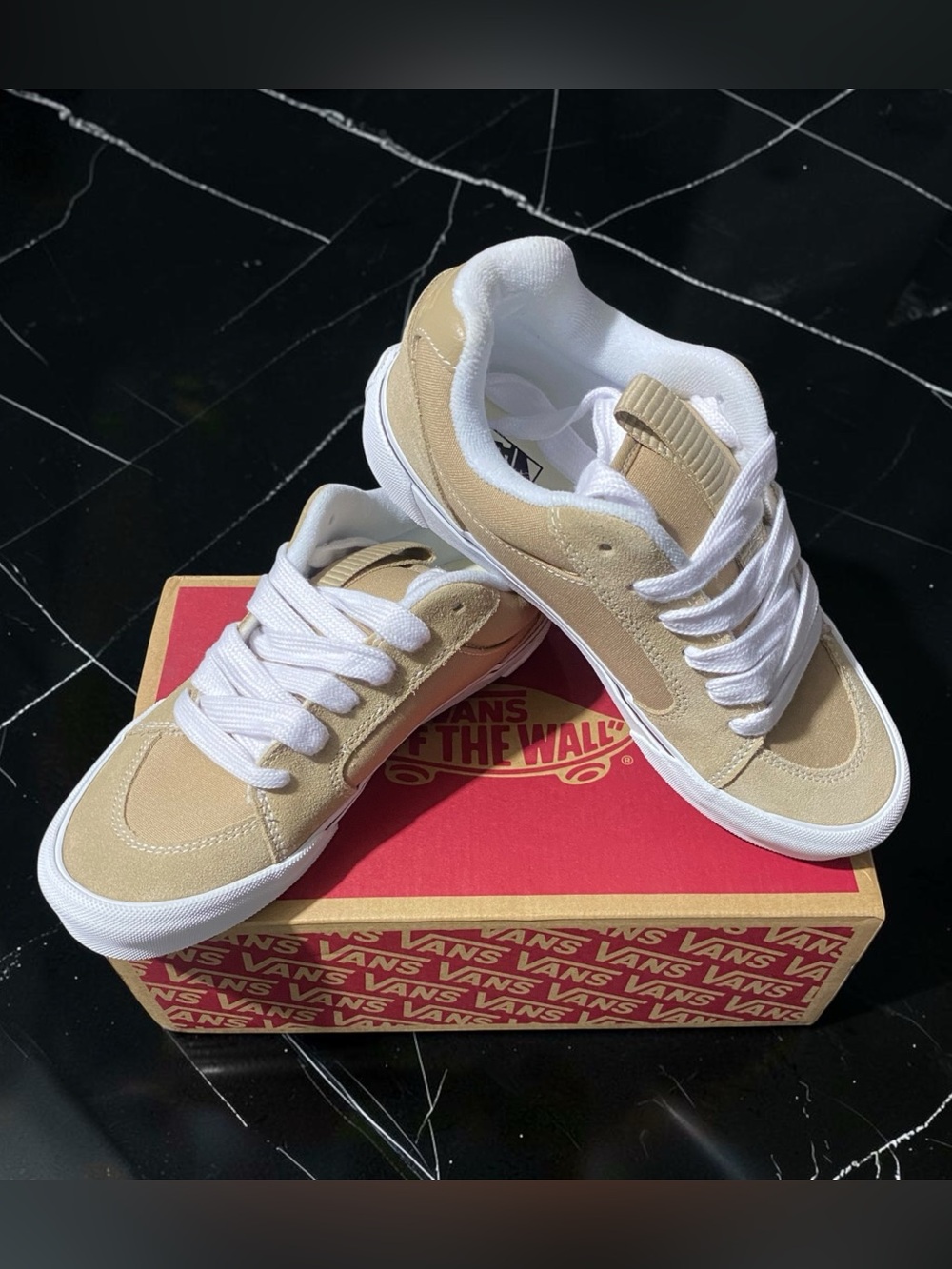 NWT Vans Knu Skool Suede Low Top Sneakers Tan Khaki Kids Size 6 Y